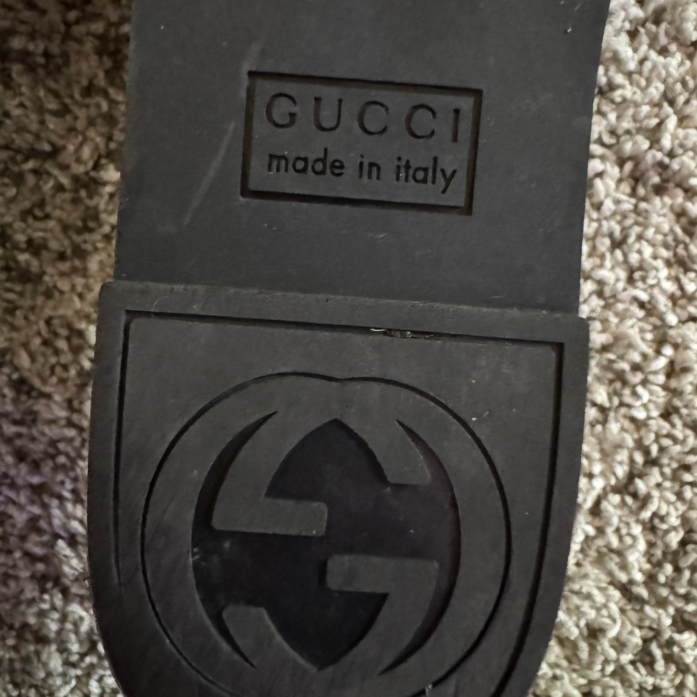 Gucci Black Logo Rubber Slides - Picture 3 of 3